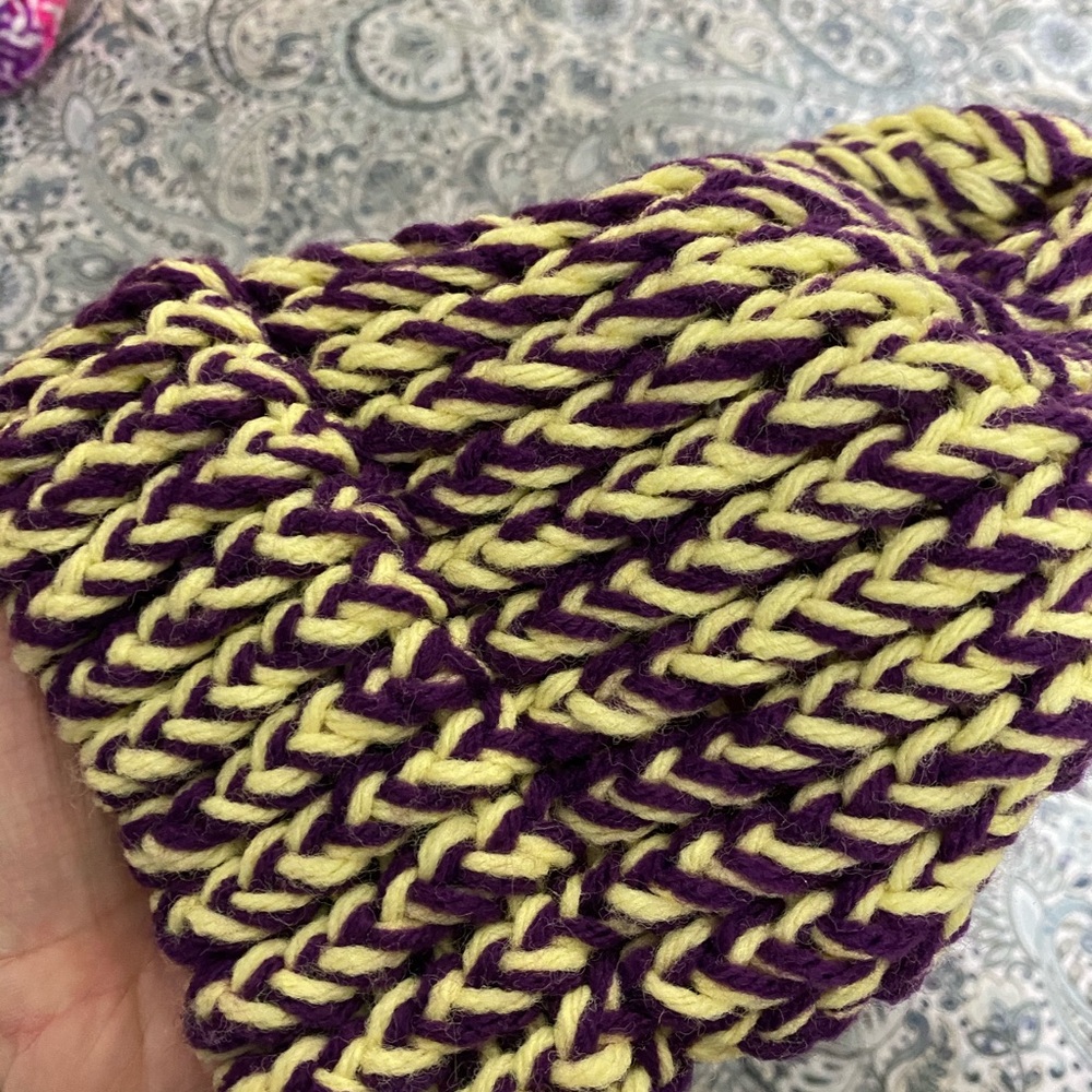 NEW winter hat toddlers soft 2t-3t - Picture 3 of 3